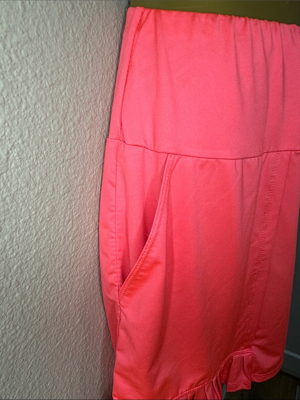 TAIL Women’s Neon Coral Pleated Hem Tennis Skirt w/hidden shorts, Size S, EUC - Picture 2 of 5
